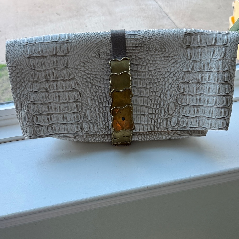 Elegant White Crocodile-Embossed Clutch